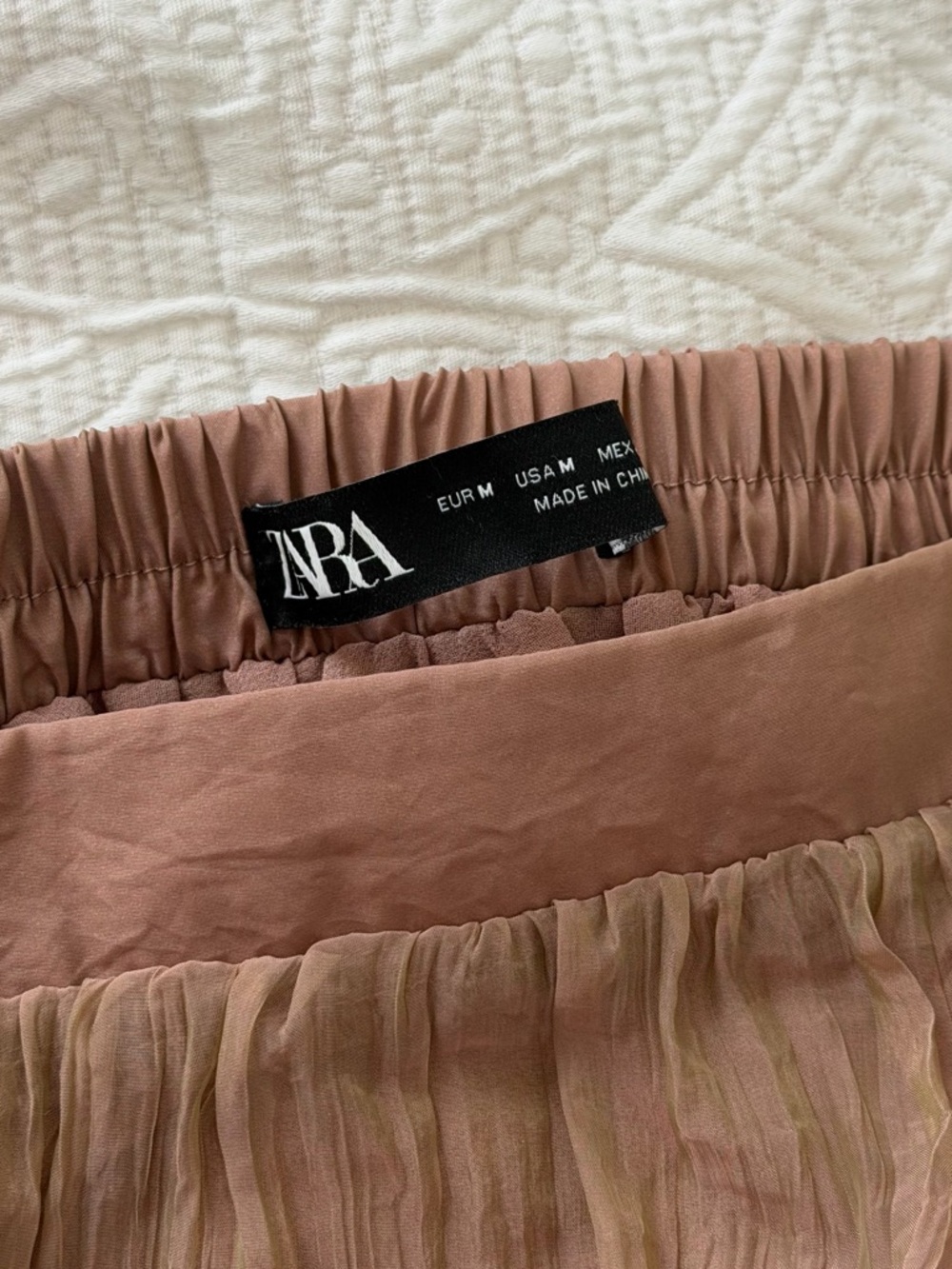 Zara Women’s Wrinkled Effect Elastic Waist Midi Skirt - Medium - Picture 7 of 7